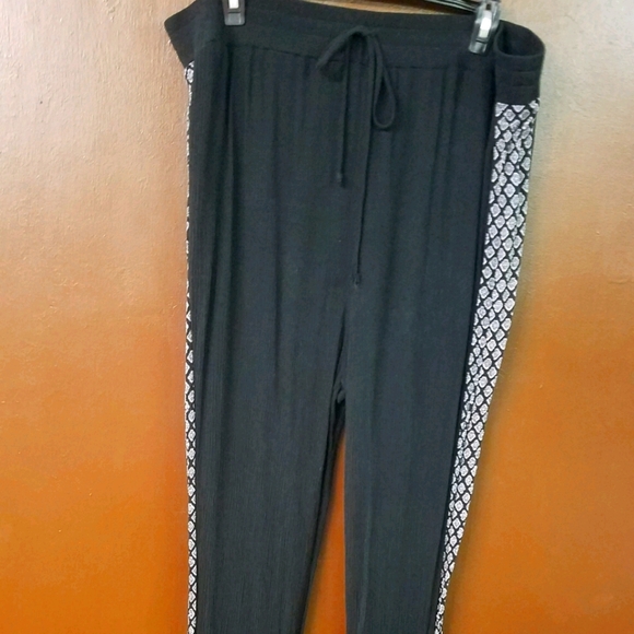 Time & Tru XXL (20) Elastic Black Waist Pants - Picture 1 of 8